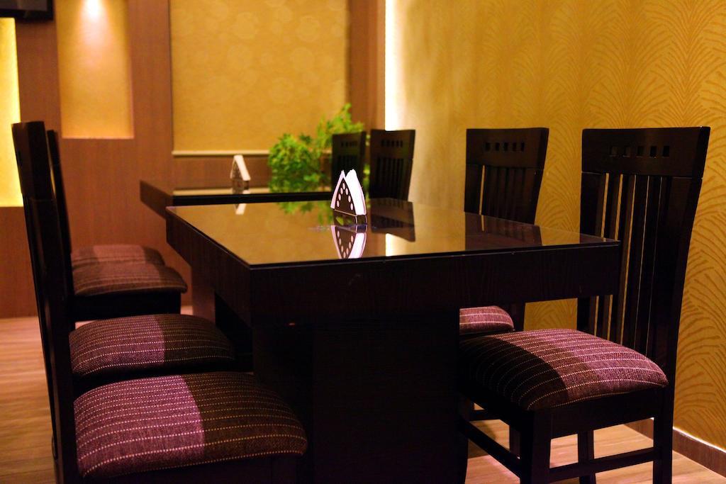 Sbs Grand Hotel Коимбаторе Екстериор снимка